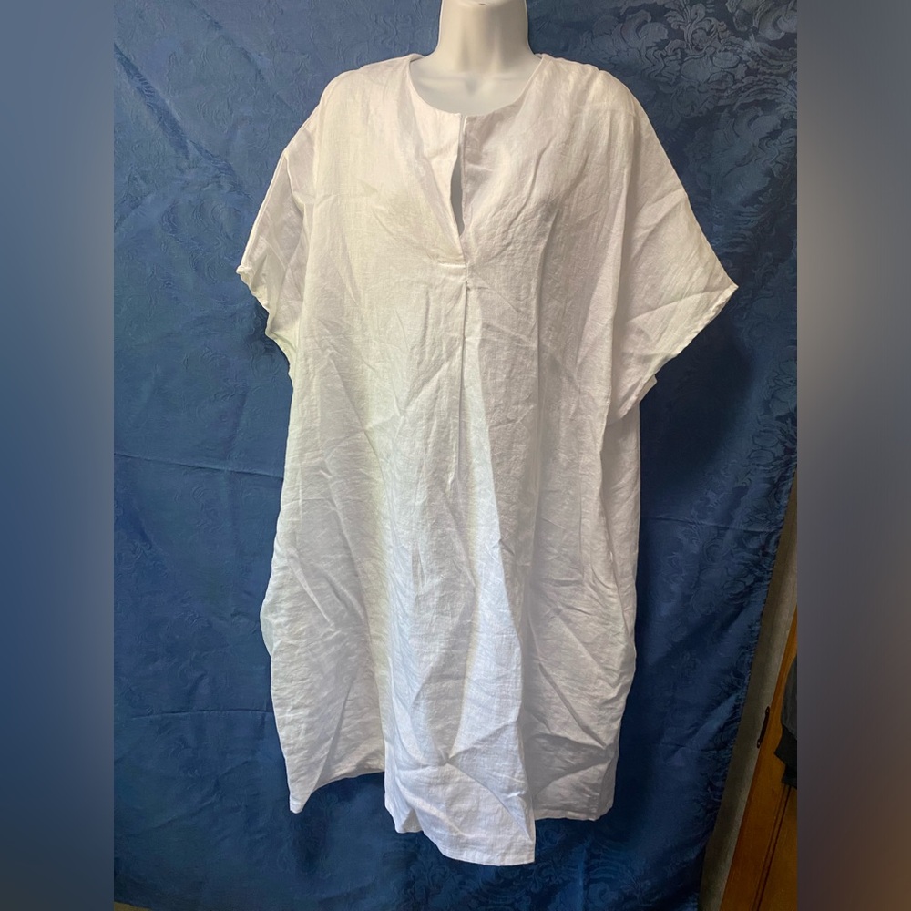 Coco Rose linen v neck dress